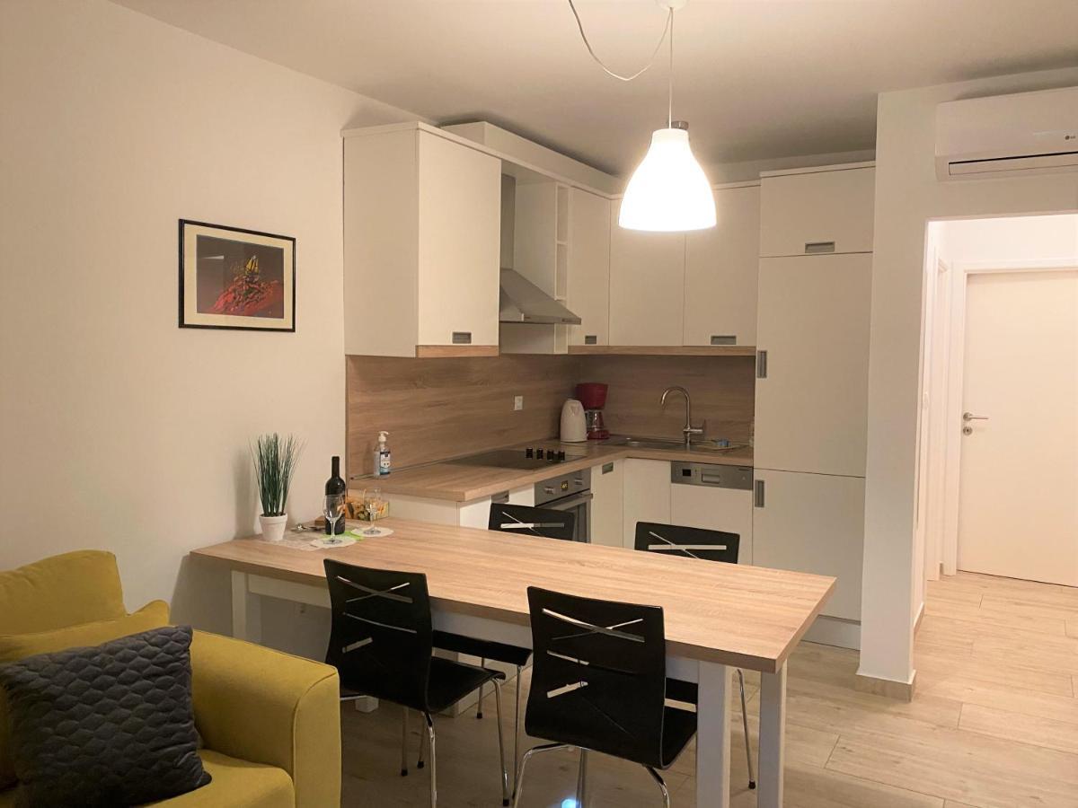Apartments Carpe Diem Primošten Zewnętrze zdjęcie